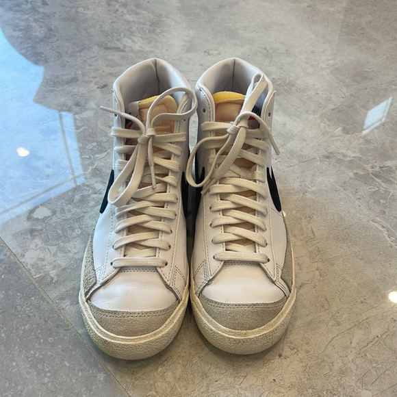 Nike Blazer Mid ‘77 VNTG - Size Women’s US 8.5, Men’s US 7 - Picture 4 of 12